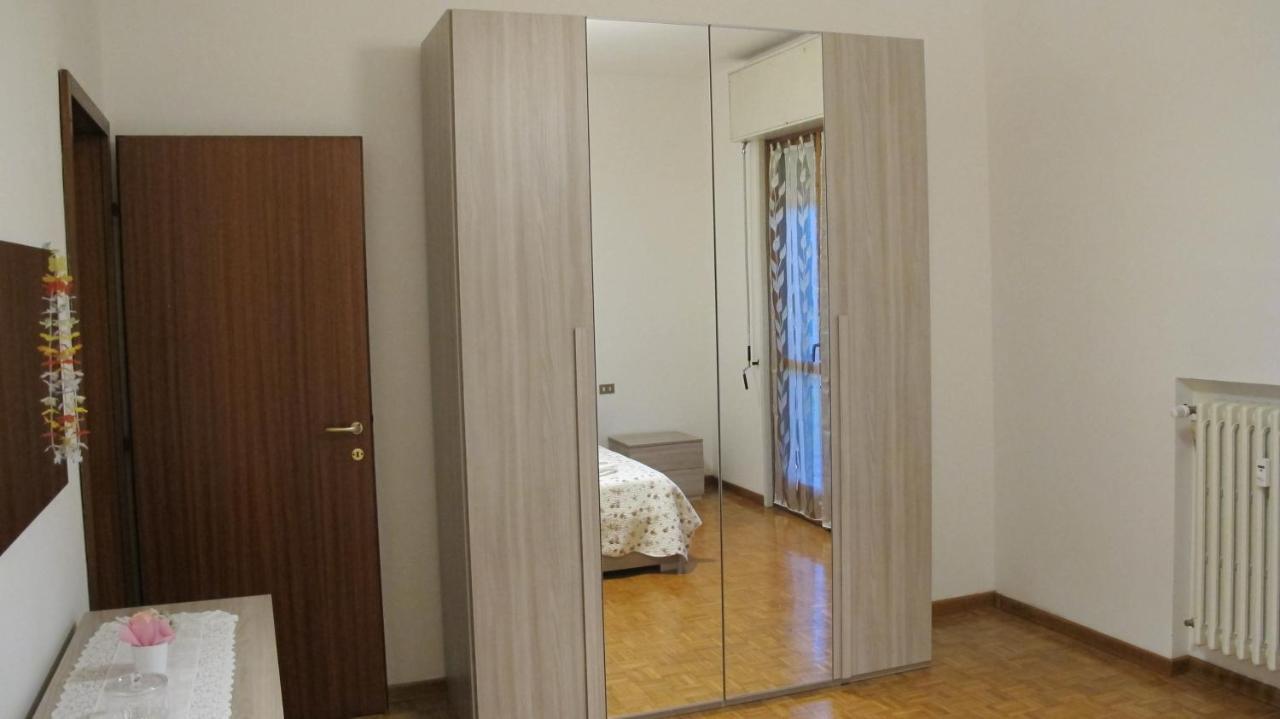 Ferienwohnung La Sistemazione Brillantino Silver Rozzano Exterior foto