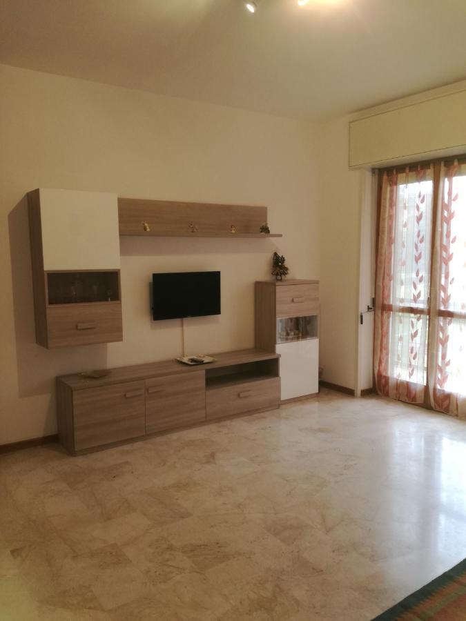 Ferienwohnung La Sistemazione Brillantino Silver Rozzano Exterior foto